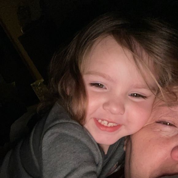 Meet your Posher, Sandra - Picture 2 of 8